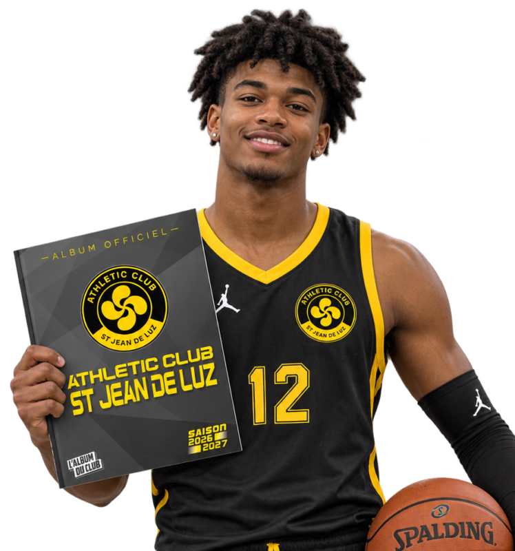 Jugador de baloncesto con el álbum de cromos del club